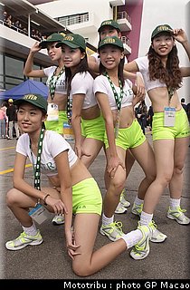 0142_pitbabes_macao2002_018.jpg