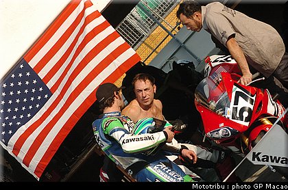 0089_paddock_macao2004_6.jpg