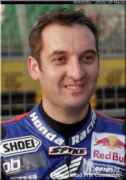 0104_paddock_macao2005_1