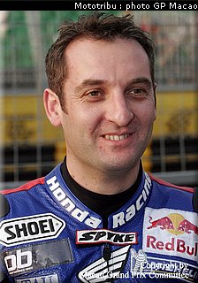 0104_paddock_macao2005_1.jpg
