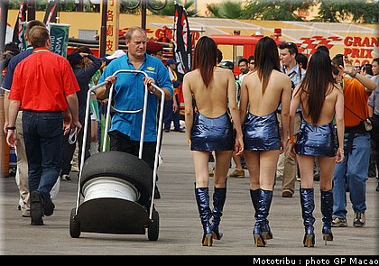 079_macao_pitbabes2006_02.jpg