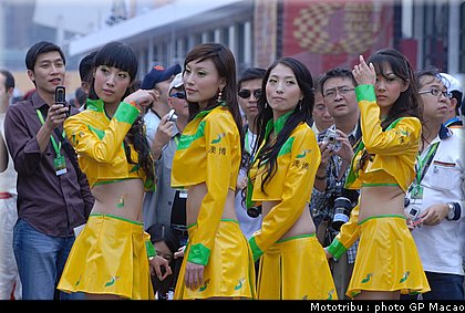 081_macao_pitbabes2006_04.jpg