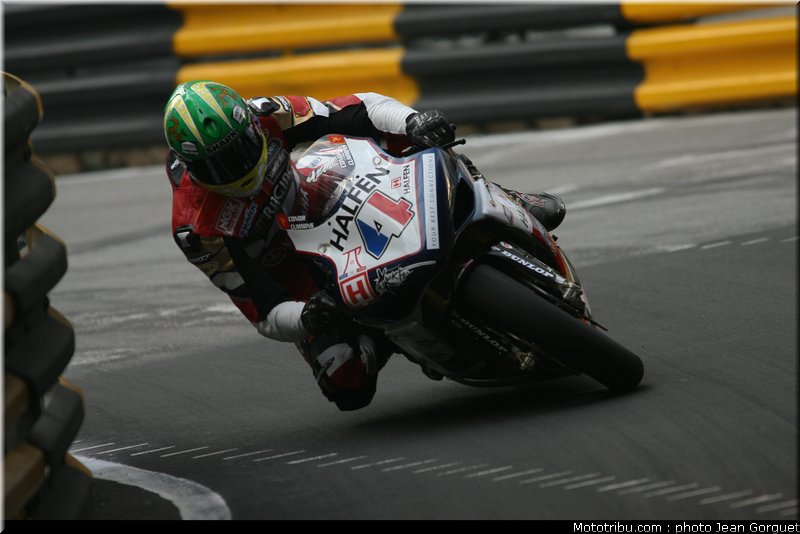 team_of_paris_cummins_macao2008_010