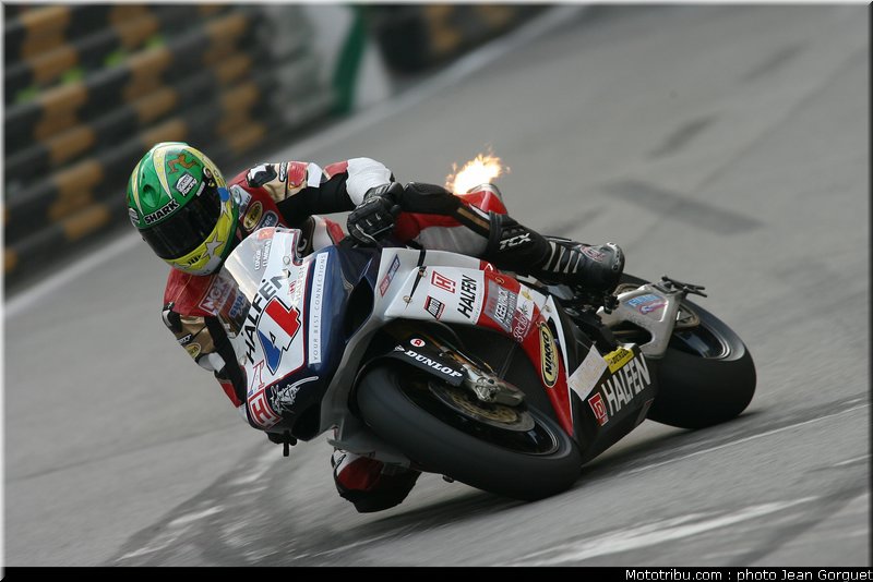 team_of_paris_cummins_macao2008_022