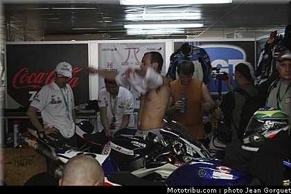 team_of_paris_warmup_macao2008_031.jpg