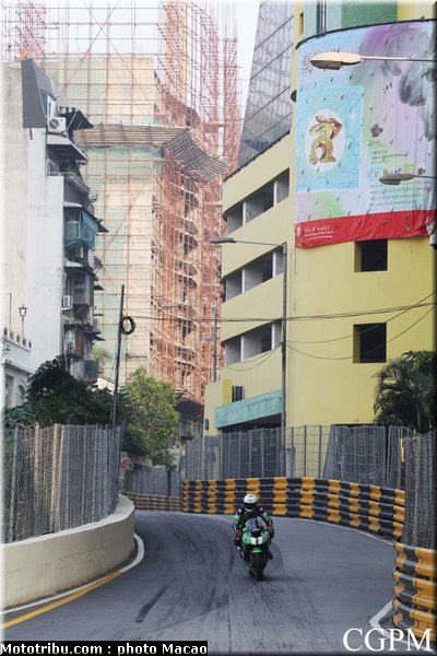 macao_2010_easton_4