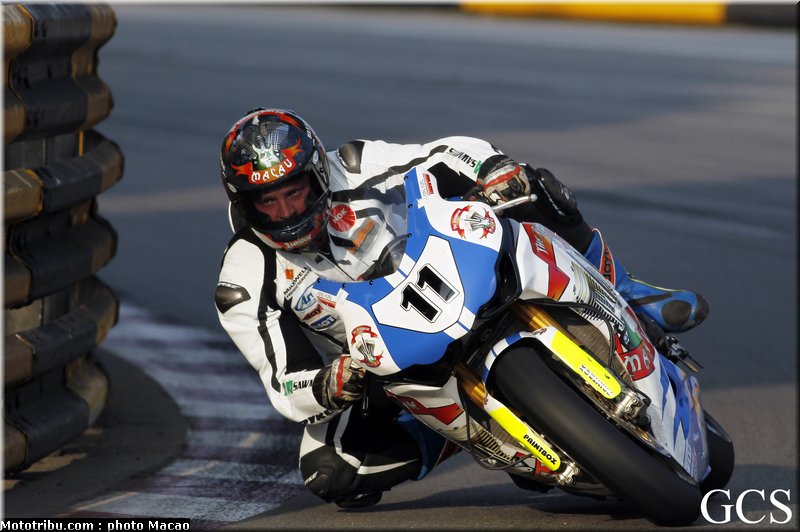 thompson_002_macao_2011