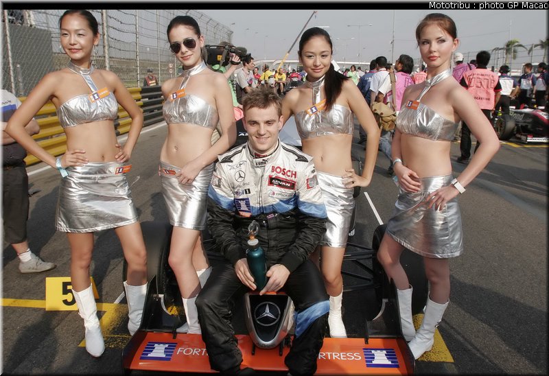 pitbabes_macao2004_016