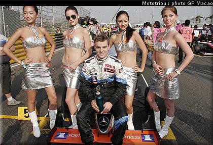 pitbabes_macao2004_016.jpg