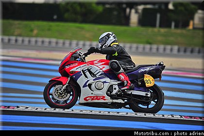 mototour_2009_circuit_paul_ricard_025.JPG