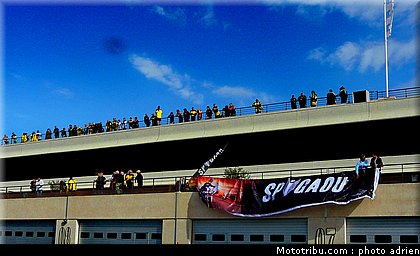 moto_tour_2009_paul_ricard_parking_0009.JPG