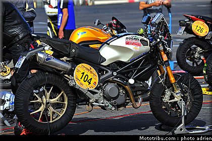 moto_tour_2009_paul_ricard_parking_0103.JPG