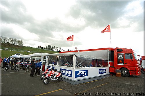 yamaha-italia-rseriescup-mugello2008_13.jpg