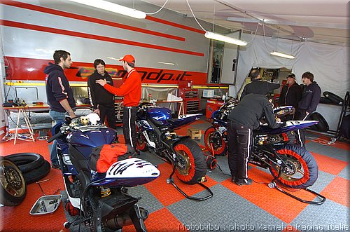 yamaha-italia-rseriescup-mugello2008_15.jpg
