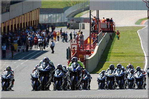yamaha-italia-rseriescup-mugello2008_21.jpg
