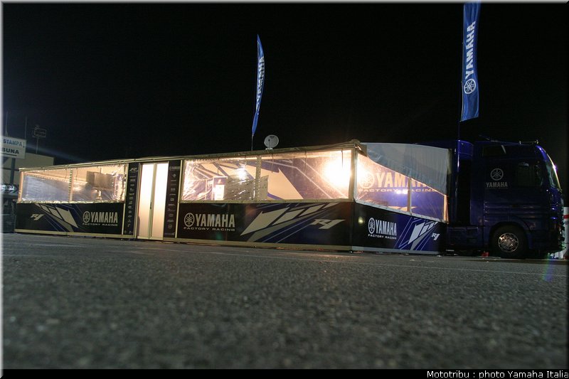 paddock_007_rseries_misano2009_1