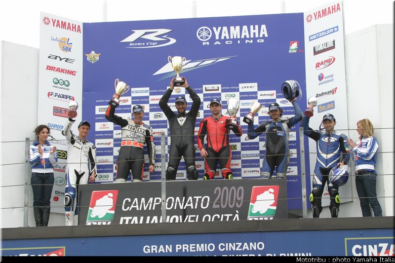 podium_4_rseries_misano2009_1