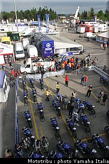 paddock_004_rseries_misano2009_1.jpg