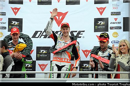 tourist_trophy_013_2010.jpg