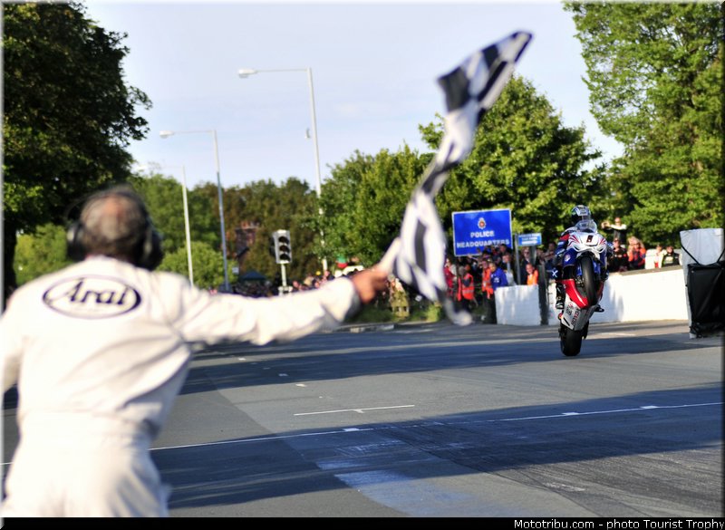 mcguinness_012_tourist_trophy_2011