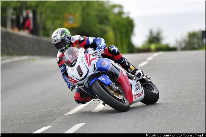 mcguinness_014_tourist_trophy_2011