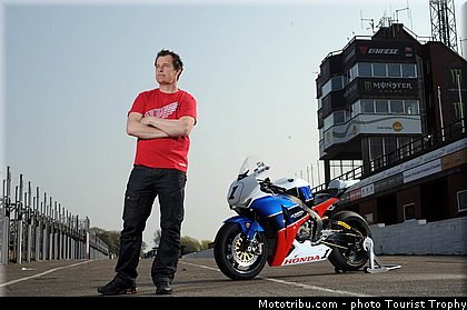 mcguinness_005_tourist_trophy_2011.jpg