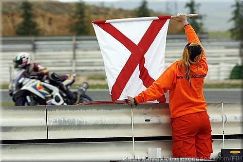 015-qualifs-wet-track.jpg
