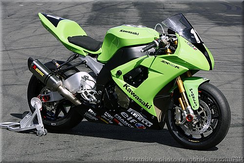 0016_tests-kawasaki-zx10r_2.jpg