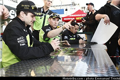 24h_mans_2010_stands_058.JPG