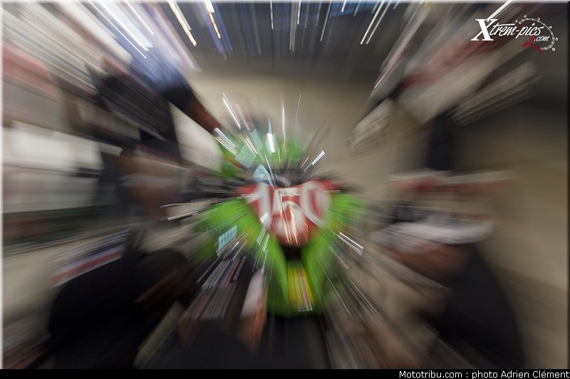 equip_moto_02_endurance_24h_du_mans_2011