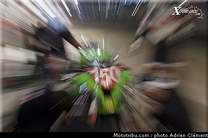equip_moto_02_endurance_24h_du_mans_2011.jpg