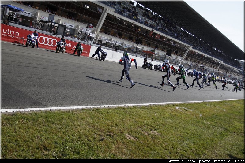 010_24h_du_mans_2011