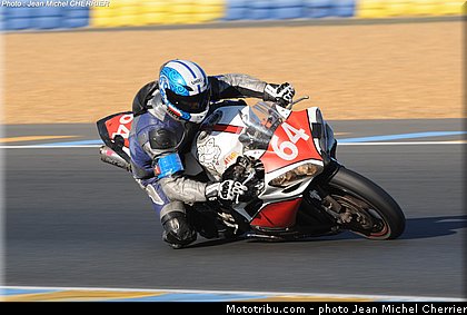 0064_acro_003_endurance_2012_france_24h_du_mans.jpg
