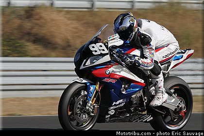 bmw_02_endurance_2012_essais_pre_le_mans_sauvage_mototribu.jpg
