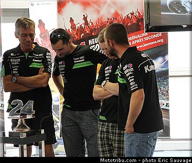 conference_de_presse_02_endurance_2012_essais_pre_le_mans_sauvage_mototribu.jpg