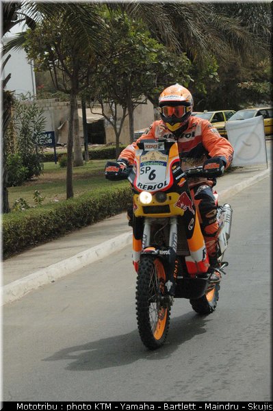 coma_010_dakar2005