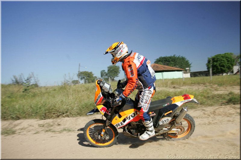 MOTO 