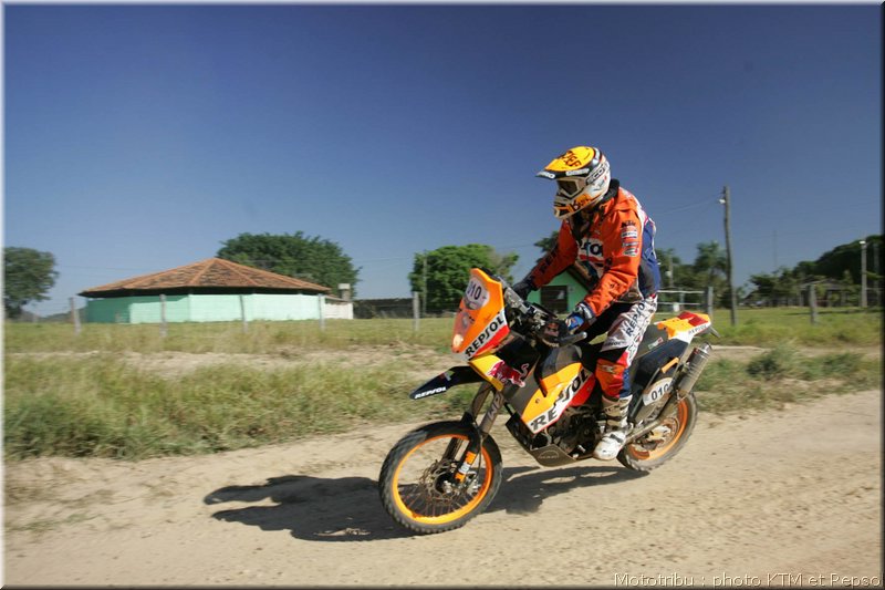 MOTO 