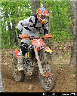 005hurricane_mills_knight_6.jpg