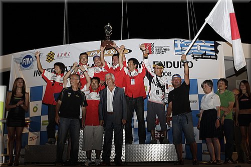 isde_0216_podiums_wathling_trophy_japon.jpg