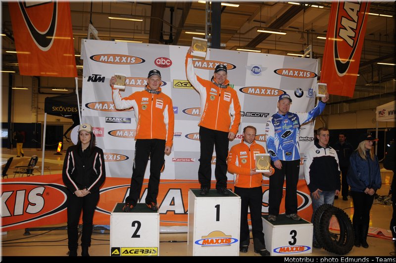 podium_e3002
