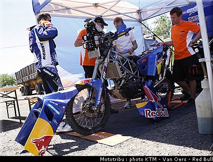 ktm_redbull_5_dakar_2010.jpg