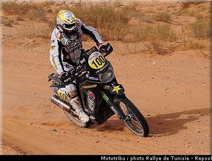 casteu_03_rallye_tunisie_2010.JPG