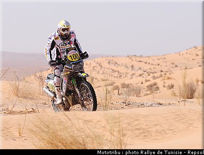 casteu_05_rallye_tunisie_2010.JPG