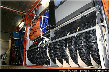 dakar_2011_preparation_ktm_09.jpg