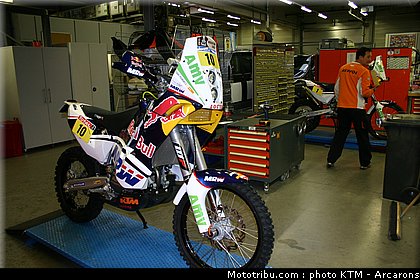 dakar_2011_preparation_ktm_12.jpg