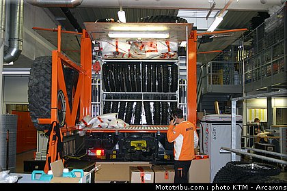 dakar_2011_preparation_ktm_17.jpg