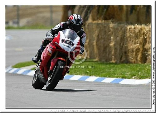 dave_ayres_wanganui2007_buy_picture _http_nzsportspics_com007.jpg