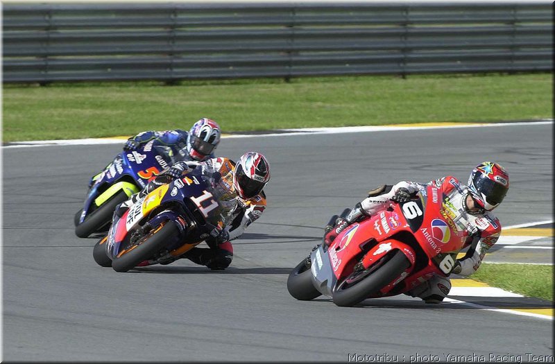 0012yamaha-abe2001_12