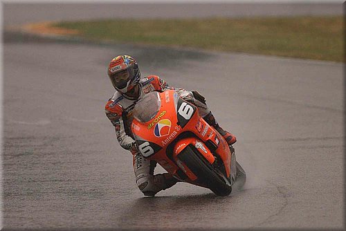 0007yamaha-abe2001_07.jpg